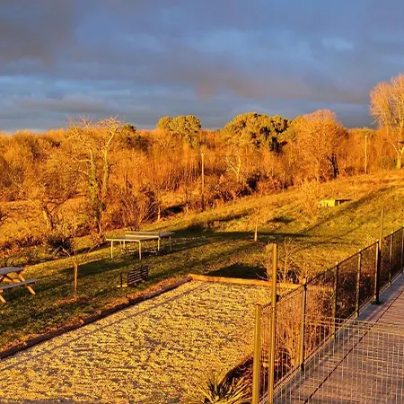 Bed & Breakfast Le Petit Nid Du Quercy