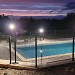 Le Petit Nid Du Quercy 3* Anglars-Nozac