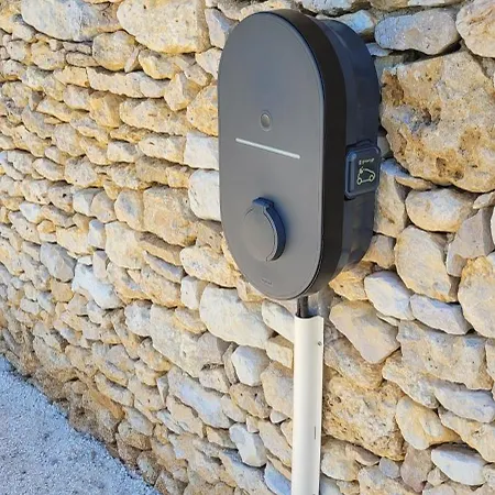 Le Petit Nid Du Quercy 住宿加早餐酒店 昂格拉尔诺扎克